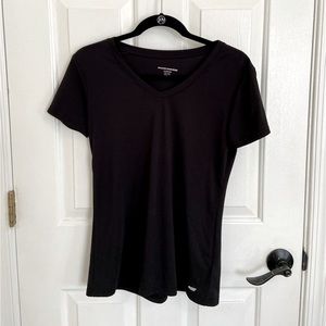 XS Amazon essential t shirt